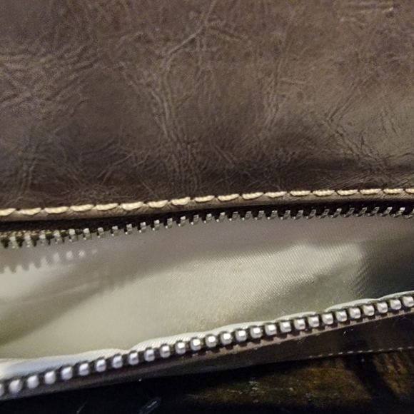 CHINESE LAUNDRY CLUTCH - Picture 6 of 16